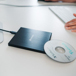 Zewnętrzna nagrywarka Verbatim Slimline Blu-ray + kabel USB-C/USB-A czarny