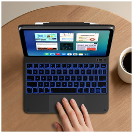 Etui Typecase Edge z klawiaturą do iPad Pro 13" 2024/2025 biały