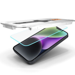 Szkło do etui + Aplikator Spigen Glas.tr EZ Fit do iPhone 16e / 14 / 13 Pro / 13